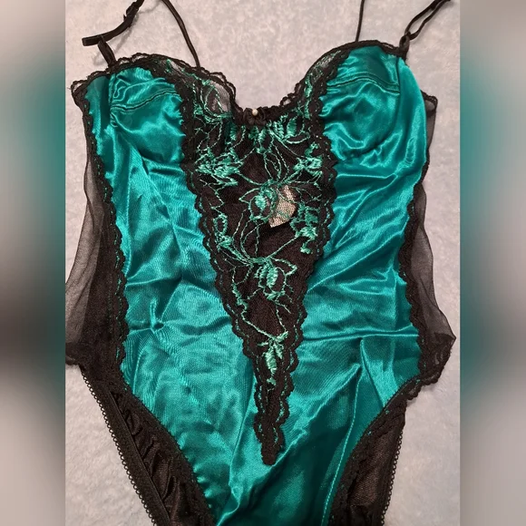 Nan Flower Satin Teal and Black Lace Chemise - Picture 2 of 6